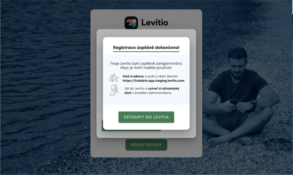 Okno „Registrace úspěšně dokončena!“ s adresou nového Levitia a tlačítkem „Vstoupit do Levitia“